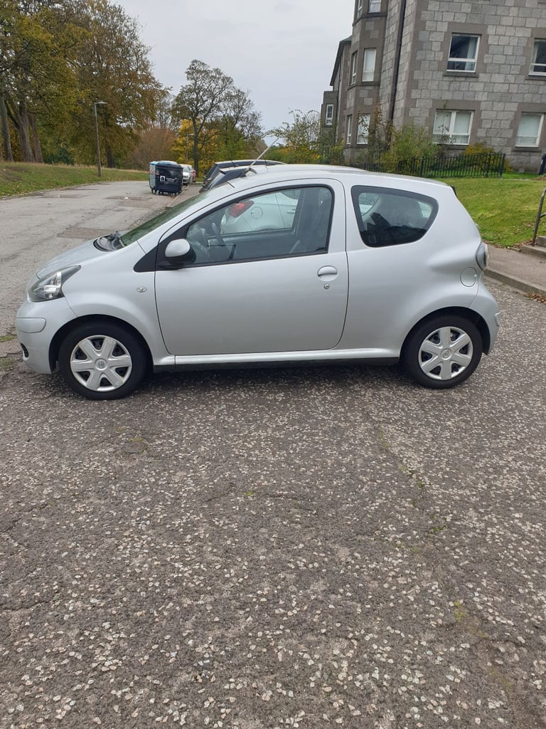 2011 TOYOTA AYGO...1 YEAR MOT...LOW MILEAGE 