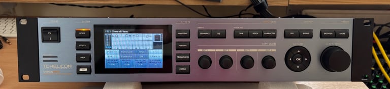 image for TC Helicon Voice Pro Studio Vocal Production Multi-Effects Suite