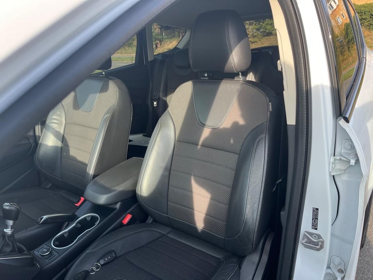  Ford Kuga 1.5T EcoBoost Titanium 2WD Euro 6 (s/s) 5dr Petrol Manual