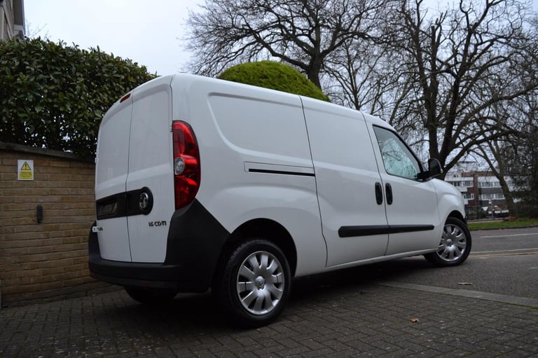 2017 Vauxhall Combo COMBI,PANEL,CREW VAN 5 SEATS,2300 CDTI