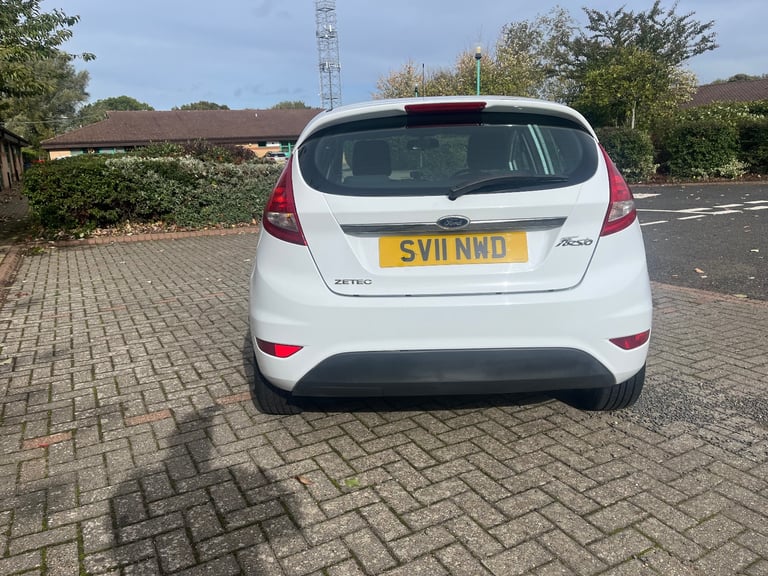 Ford, FIESTA, Hatchback, 2011, Manual, 1242 (cc), 5 doors