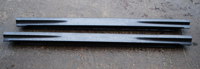 SAAB 93 9-3 AERO SALOON RIGHT + LEFT SILL SKIRT COVERS TRIM PAIR