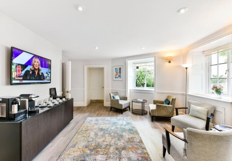 Furnished offices to rent in *Mayfair*. Office Spaces for 2 to 45 desks W1