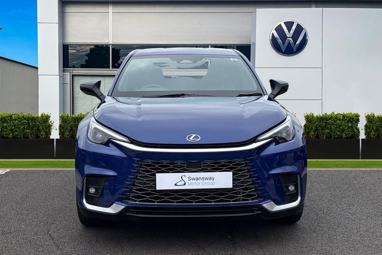 2024 Lexus LBX 1.5 VVT-iE Takumi SUV 5dr Petrol Hybrid E-CVT Euro 6 (s/s) (136 ps) SUV PETROL/ELE...
