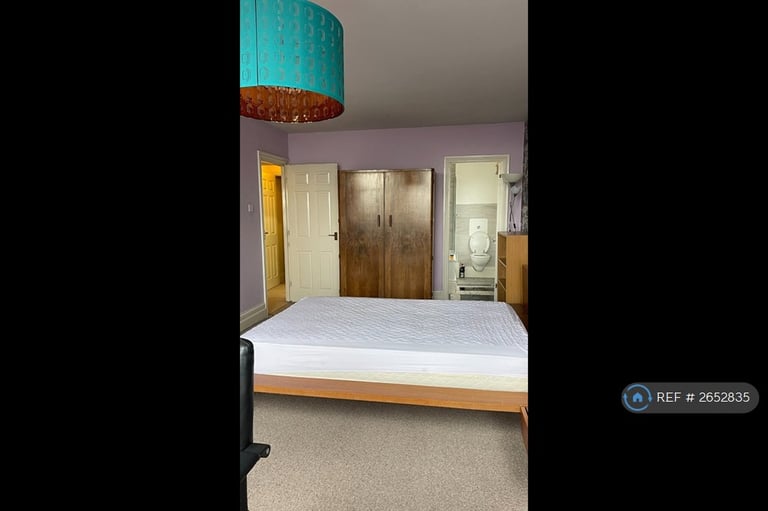 2 bedroom flat in Hyde Terrace, Leeds, LS2 (2 bed) (#2652835)