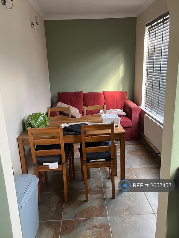 1 bedroom in Kinsale Walk, Nottingham, NG11 (#2657457)