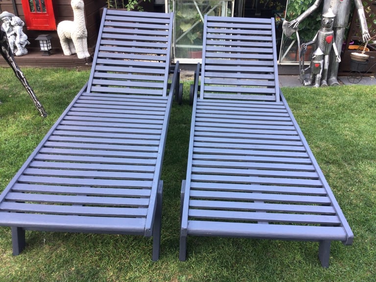 Sun loungers 