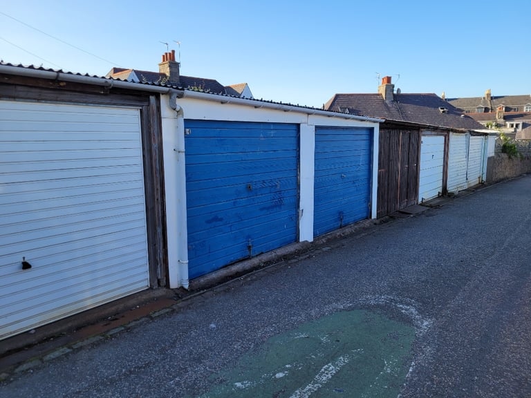 Double garage for rent, Clifton Lane, Aberdeen with generated electric
