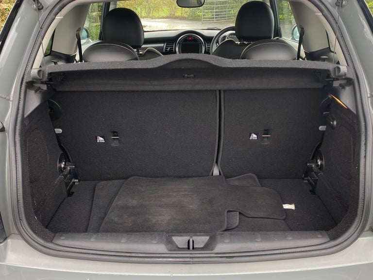 2017 MINI Hatch 2.0 Cooper S 3dr - Sat Nav &amp; Parking Sensors &amp; Chili Pack HATCHBACK Petro...