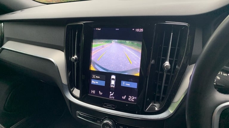 2021 Volvo S60 R-Design, B5 mild hybrid Saloon Petrol Automatic