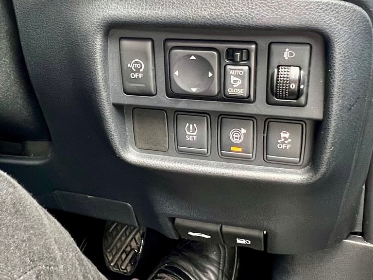 2015 Nissan Juke 1.5 dCi Tekna 5dr HATCHBACK Diesel Manual