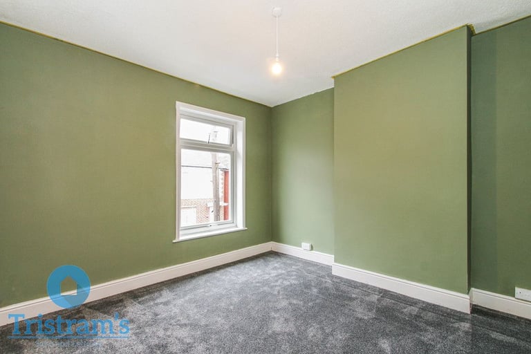 2 Bed House DE24 (URGENT)