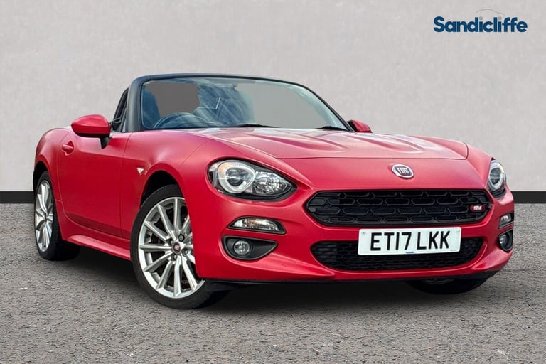 2017 Fiat 124 Spider 74601 Sports Petrol Manual