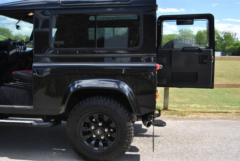 2015 Land Rover Defender XS Station Wagon TDCi [2.2] WINDOW VAN DIESEL Manual