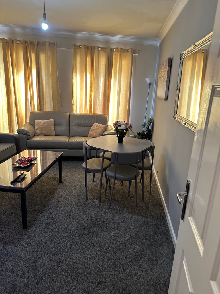 Ground floor 2 bed flat 