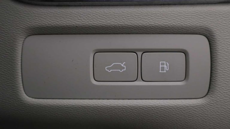 2024 Volvo XC60 2.0h T8 18.8kWh Ultra Bright Auto AWD Euro 6 (s/s) 5dr ESTATE Petrol/Electric Hyb...