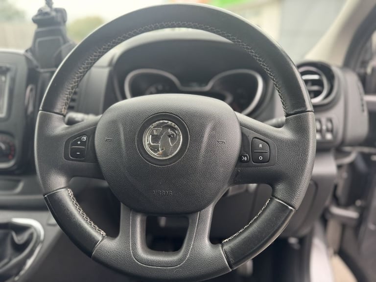 2019 Vauxhall Vivaro 1.6 CDTi 2900 BiTurbo ecoTEC Limited Edition Nav Crew Van Double Cab 5dr Di ...