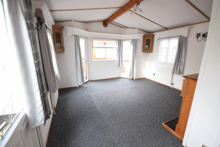 2003 ABI Chatsworth 38x13 | 2 beds | Full Winterpack Mobile Homes | OFF SITE