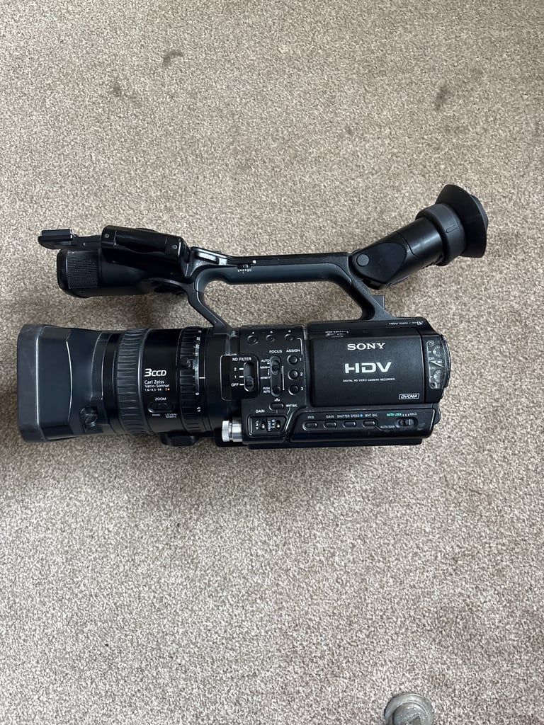 image for Sony HDR-FX1 The World's First High Definition Camcorder