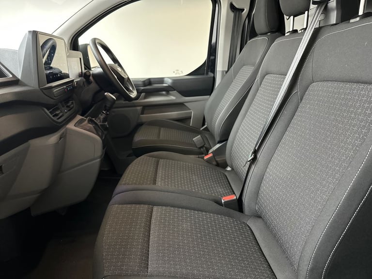 2025 Ford Transit Custom 300 SWB 2.0 Tdci Leader 110PS Van Diesel Manual