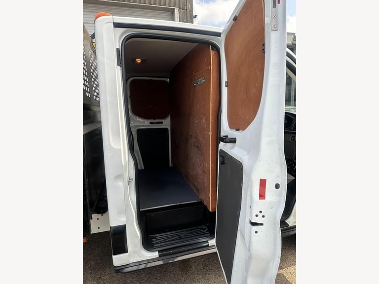 PLUS VAT,RAC WARRANTY,ULEZ,LWB,FINANCE,DELIVERY,