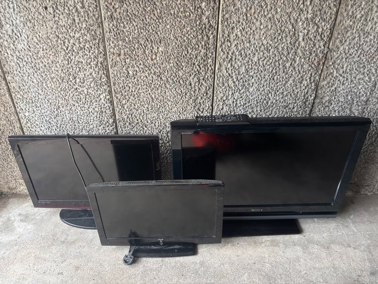 3 x LCD HD TV ISIS 22” SAMSUNG 26” SONY 32” - ALL 3 HAVE HDMI PORTS & BUILT IN FreeView