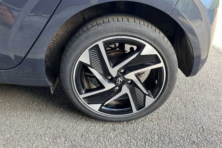 2024 Hyundai i10 1.0 [63] Premium 5dr Auto [Nav] HATCHBACK PETROL Automatic