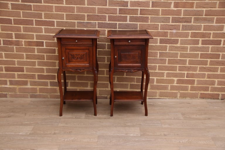 Pair of Antique Mahogany Bedside Tables (UK Delivery)
