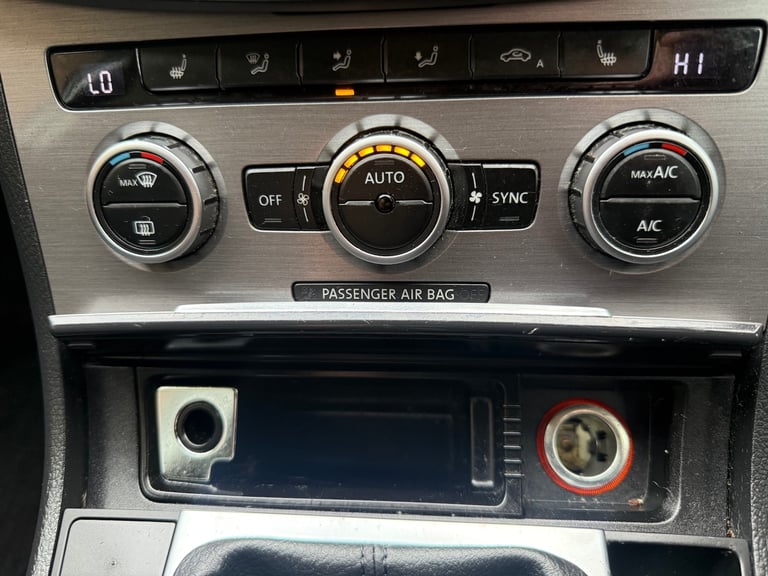 2014 Volkswagen Passat 2.0 TDI Bluemotion Tech Executive Style 5dr ESTATE Diesel Manual