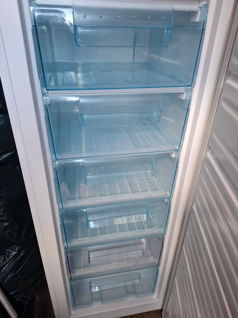 Tall freezer 