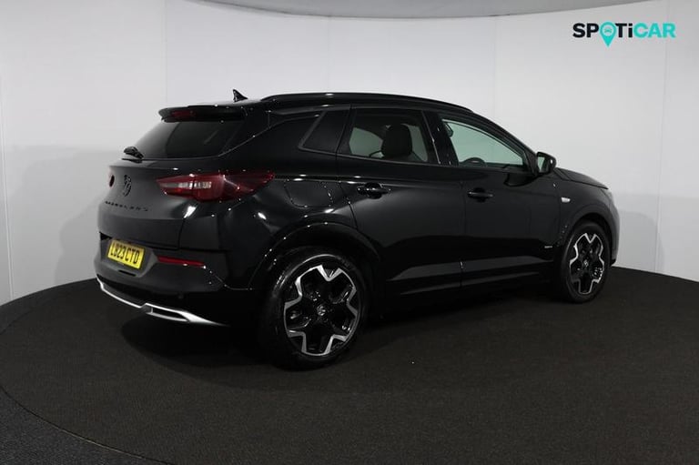 2023 Vauxhall Grandland 1.6 Plug-in Hybrid Ultimate 5dr Auto HATCHBACK PETROL/ELECTRIC Automatic