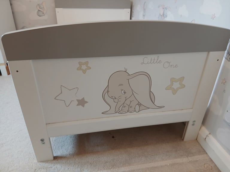 Amazing Cot-Bed for sale in very good condition - Dumbo the elephant Cot bed - 0 - 4 years old.