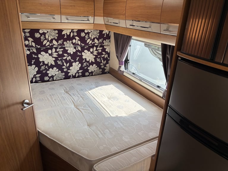 Auto Trail Tracker FB Motorhome. Fiat Ducato 150 BHP