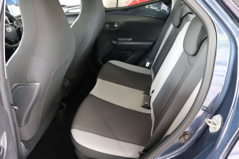 2016 Toyota AYGO 1.0 Aygo X-Play VVT-i CVT 5dr Hatchback Petrol Automatic