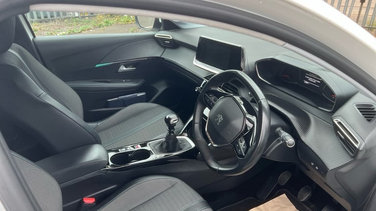 2021 Peugeot 208 1.2 PureTech 100 Allure 5dr Petrol Hatchback Hatchback Petrol Manual