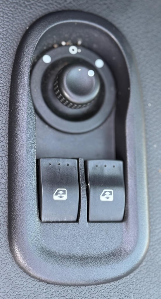 2015 Vauxhall Movano 2.3 CDTi 3500 BiTurbo ecoFLEX FWD L3 H2 Euro 5 (s/s) 5dr