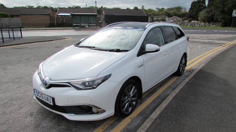 2015 Toyota Auris 1.8 Hybrid Excel 5dr CVT ESTATE Petrol/Electric Hybrid Automatic