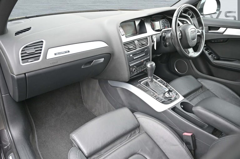 AUDI A4 S LINE 3.2 V6 FSI QUATTRO PETROL AUTO AVANT/ESTATE 2009 [58] GREY