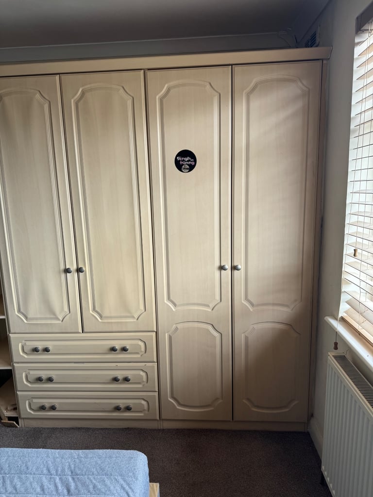 Room to Rent in Hayes UB4