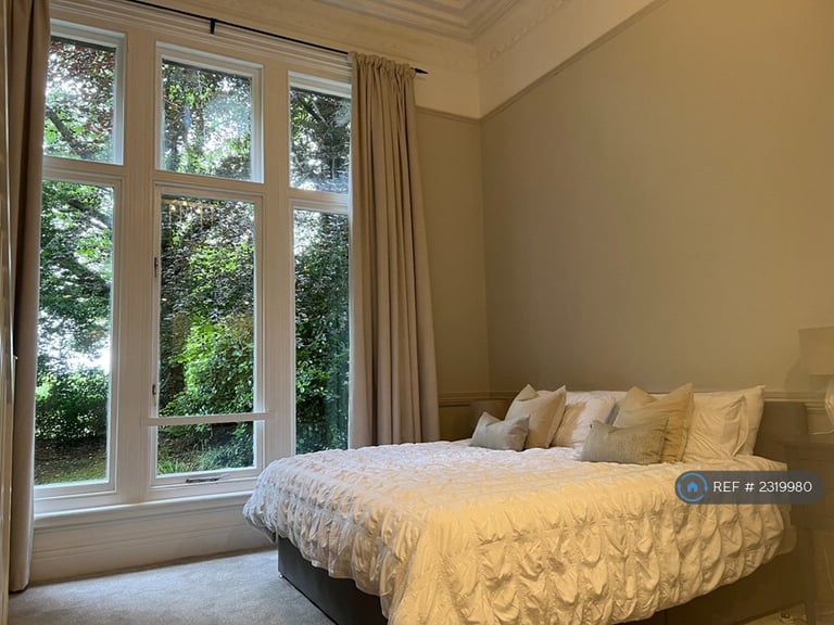 2 bedroom flat in Liverpool, Liverpool, L17 (2 bed) (#2319980)