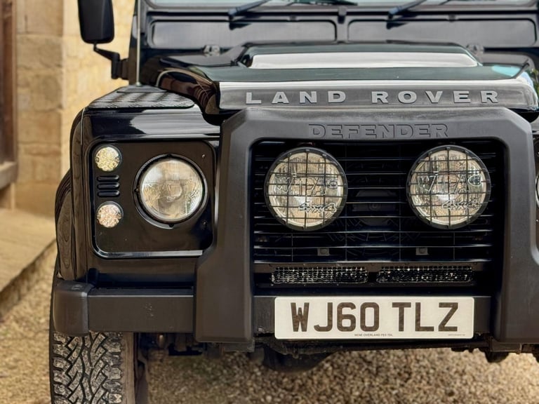 2010 Land Rover Defender XS Station Wagon TDCi WINDOW VAN Diesel Manual