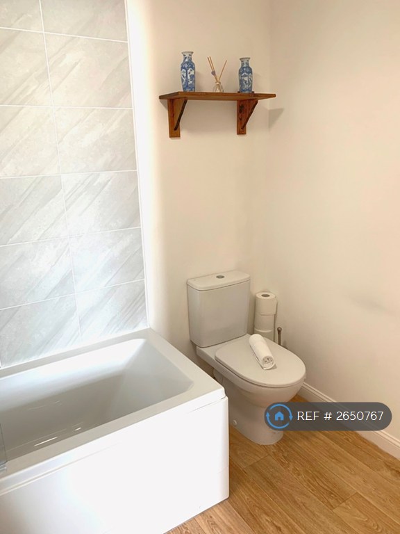 1 bedroom flat in Rosso Close, Doncaster, DN4 (1 bed) (#2650767)