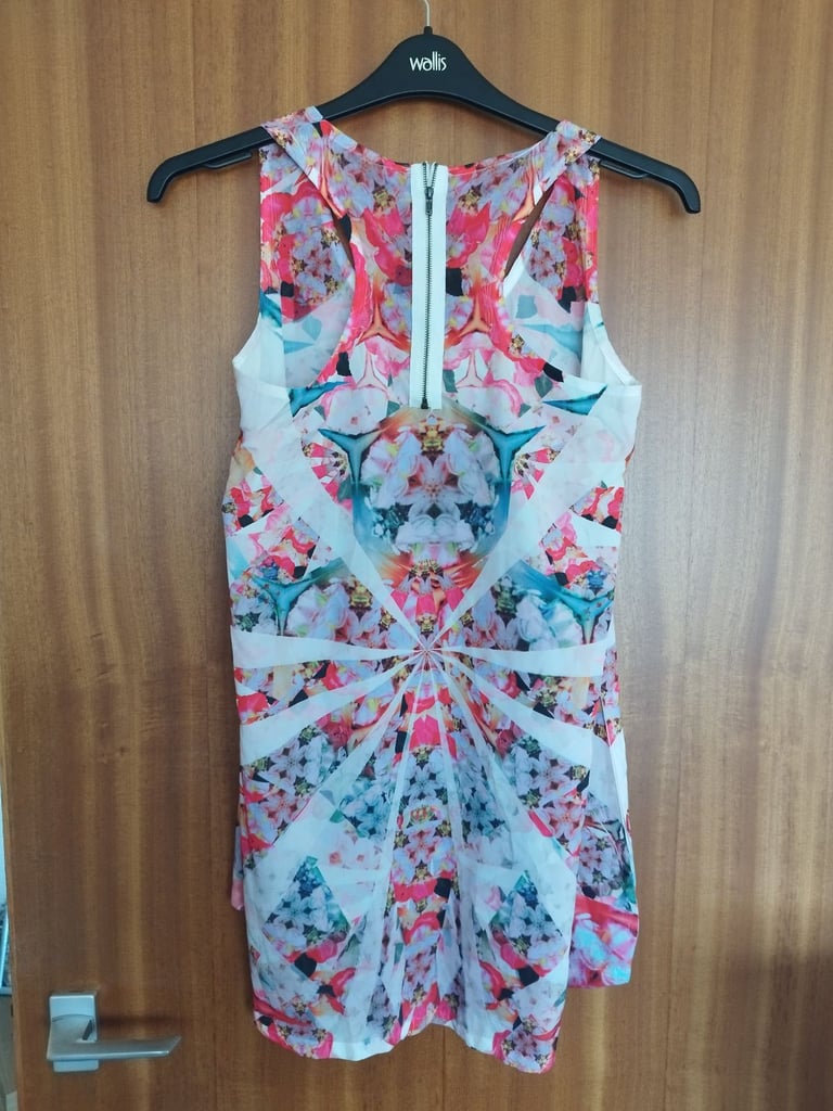 Multicoloured patterned top 10