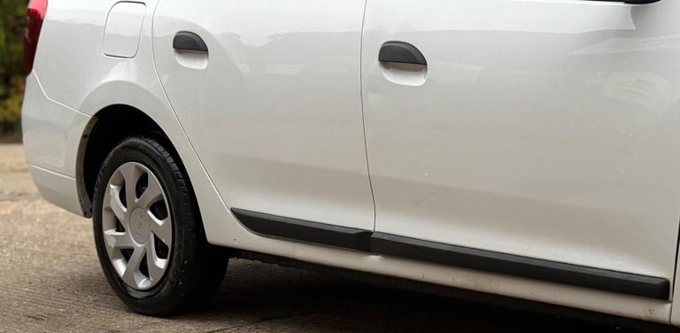 2019 Dacia Logan 0.9 TCe Essential Euro 6 (s/s) 5dr Petrol