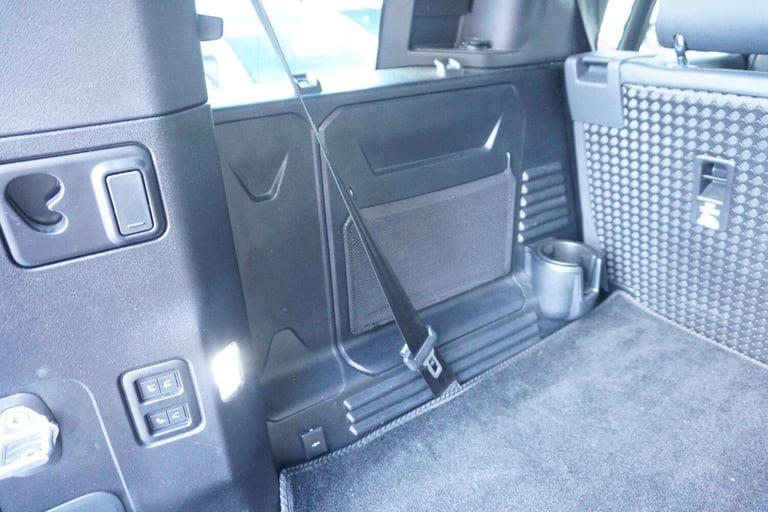 2023 Land Rover Defender 3.0 D300 X-Dynamic HSE 110 5dr Auto [7 Seat] ESTATE DIESEL Automatic