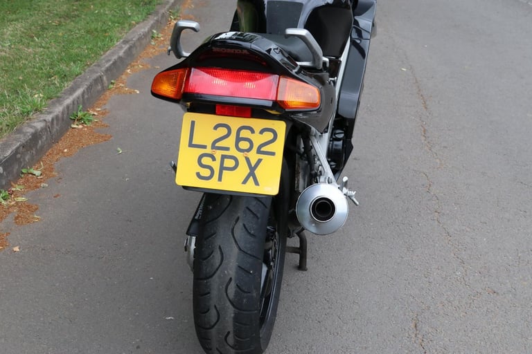 Honda VFR 750 Stunning UK bike, one owner, FSH, low mileage and ready to go!