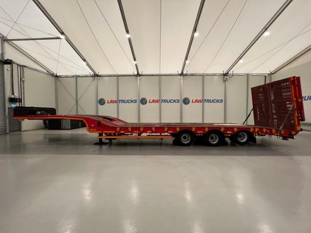 Montracon Tri Axle Stepframe Lowloader