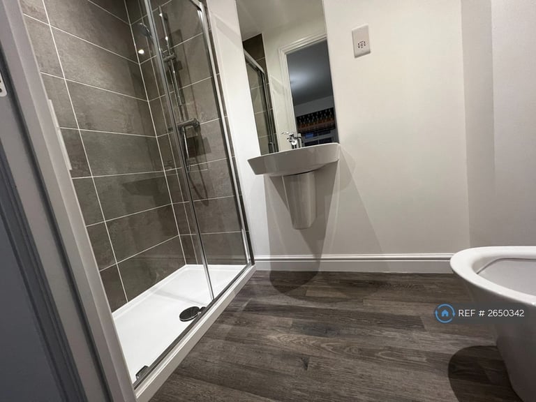 3 bedroom house in Emmeline Avenue, Swanscombe, DA10 (3 bed) (#2650342)