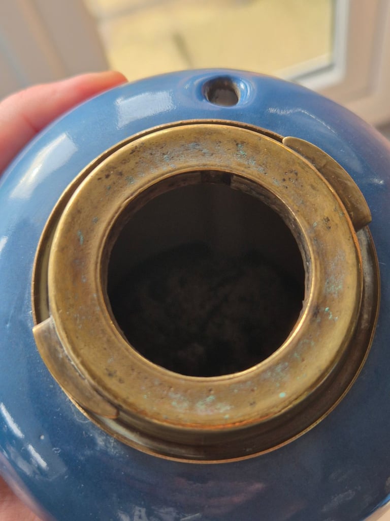 Extremely nice oil lamp base 