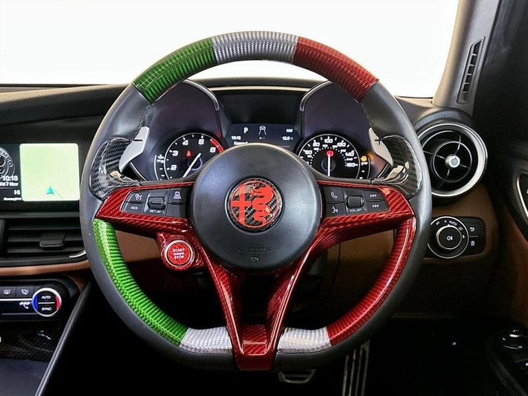 2017 Alfa Romeo Giulia 2.0 TB 280 Veloce 4dr Auto SALOON PETROL Automatic